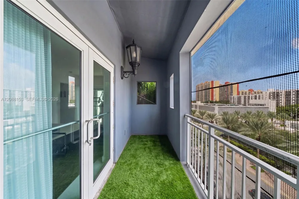 150 Sunny Isles Blvd #1-1004 Sunny Isles Beach, FL 33160
