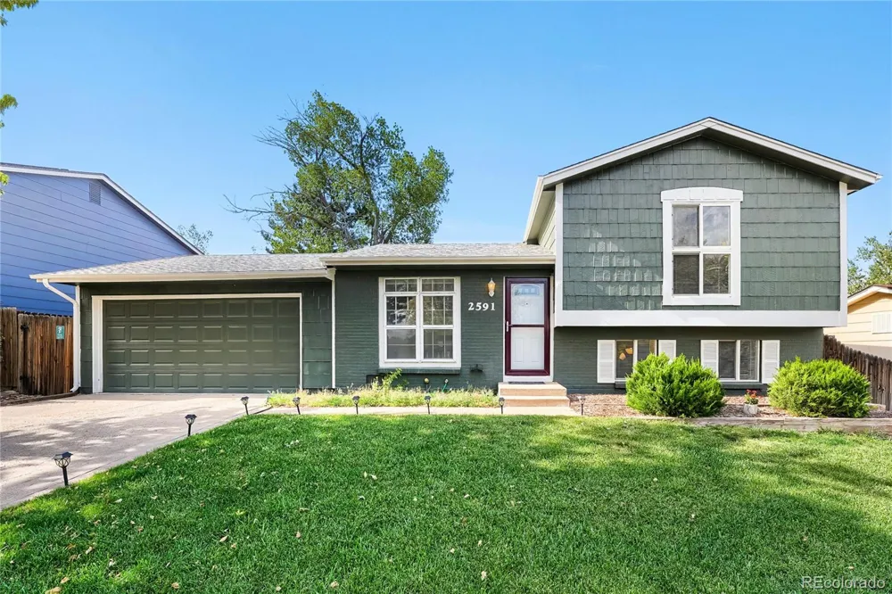 2591 S Naples Way Aurora, CO 80013