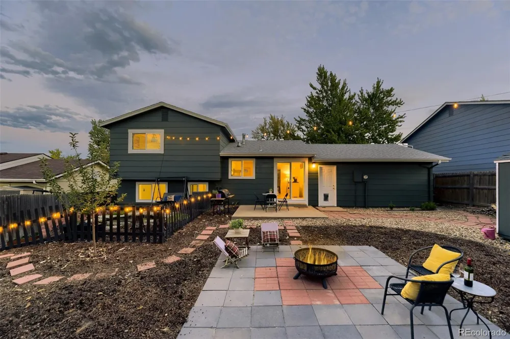 2591 S Naples Way Aurora, CO 80013
