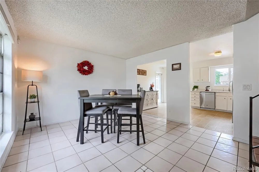 2591 S Naples Way Aurora, CO 80013