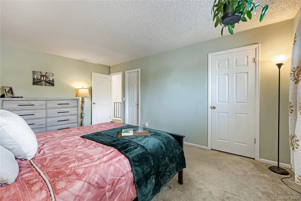 2591 S Naples Way Aurora, CO 80013