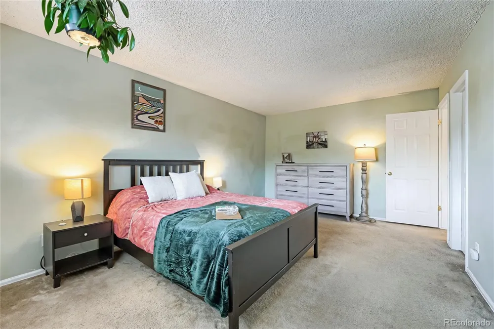 2591 S Naples Way Aurora, CO 80013