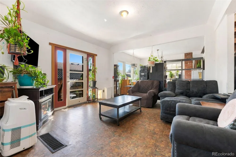 803 Denver Avenue Fort Lupton, CO 80621