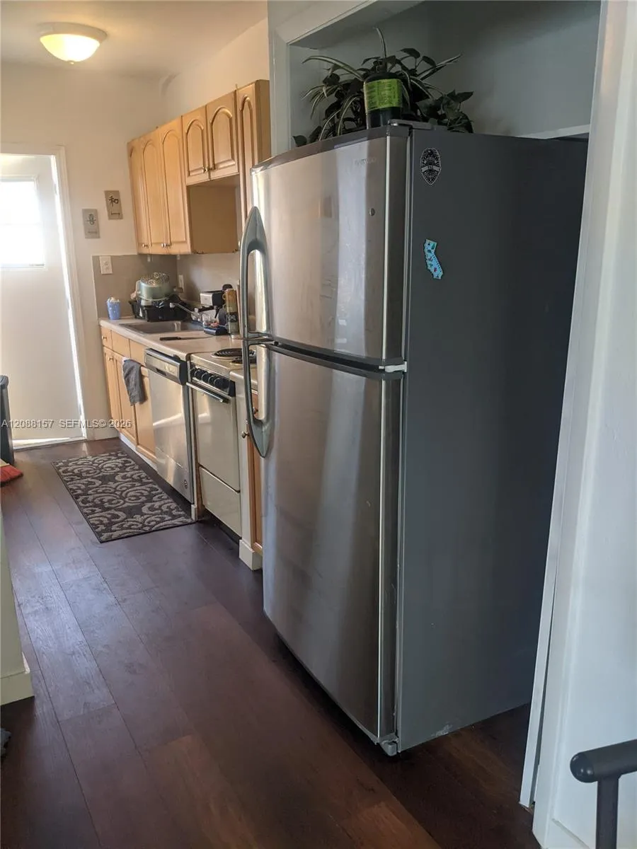 7741 Hawthorne Ave #7741 Miami Beach, FL 33141