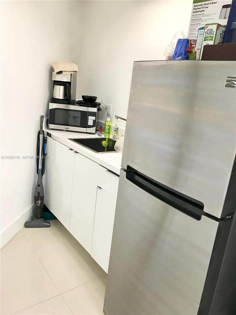 2100 Ponce De Leon Blvd #1250 Coral Gables, FL 33134