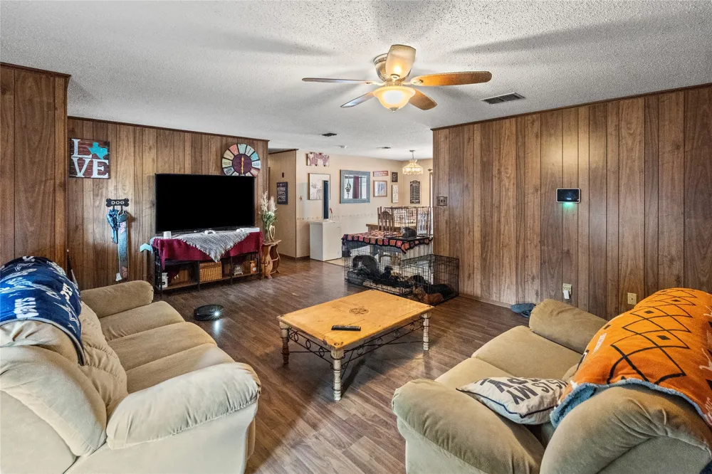 630 Cranford Street Sulphur Springs, TX 75482