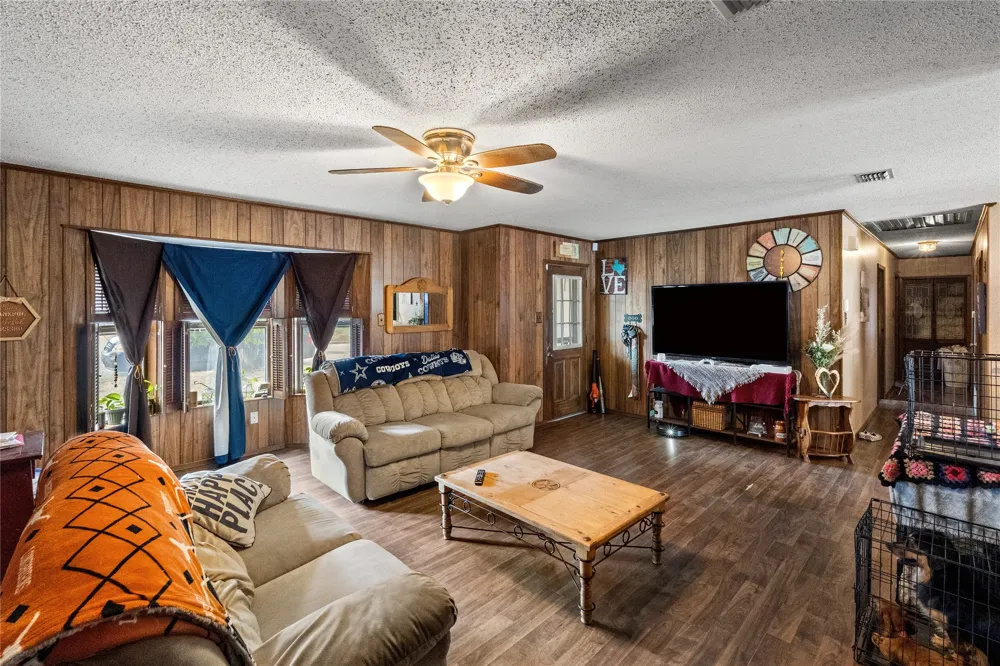 630 Cranford Street Sulphur Springs, TX 75482