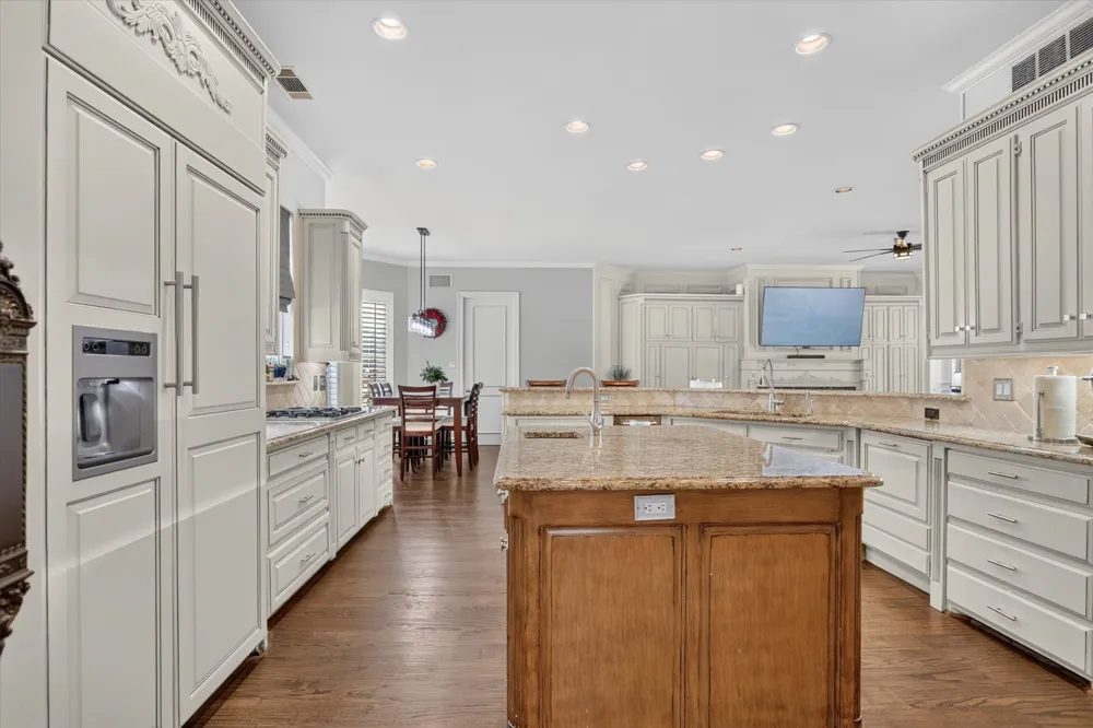 5144 Bellerive Drive Dallas, TX 75287