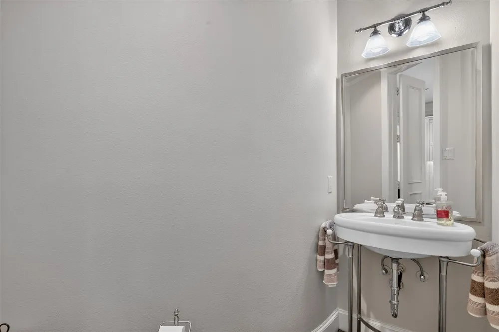 5144 Bellerive Drive Dallas, TX 75287