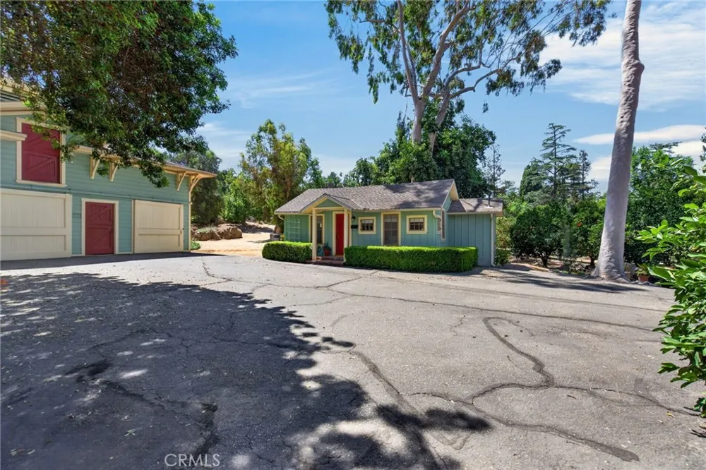 6190 Hawarden Riverside, CA 92506