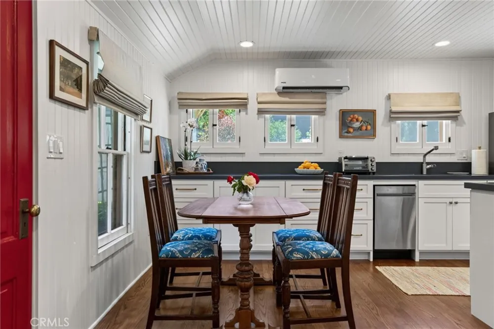 6190 Hawarden Riverside, CA 92506