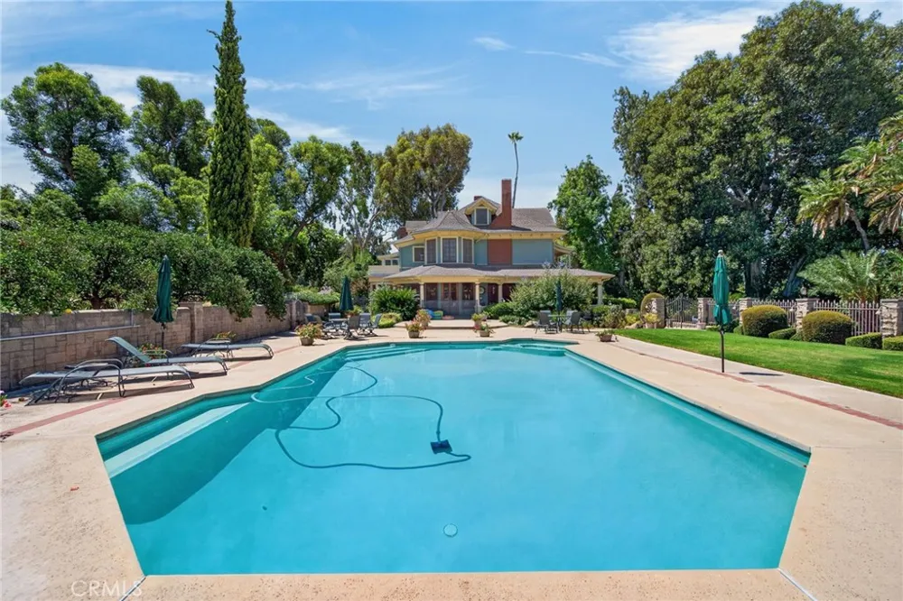 6190 Hawarden Riverside, CA 92506