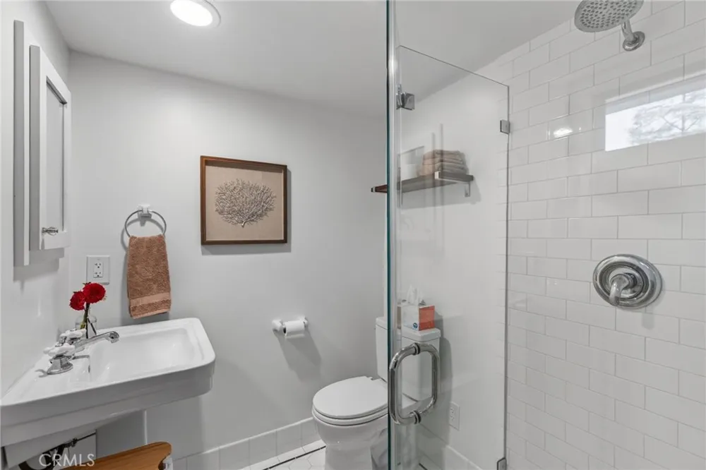 6190 Hawarden Riverside, CA 92506