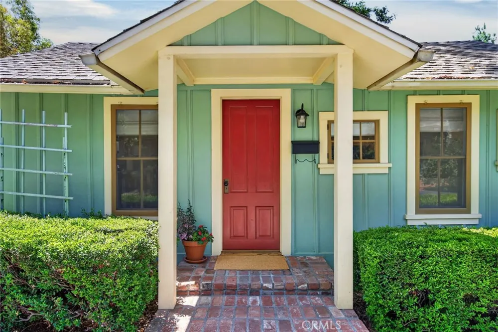 6190 Hawarden Riverside, CA 92506