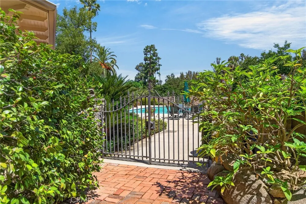 6190 Hawarden Riverside, CA 92506