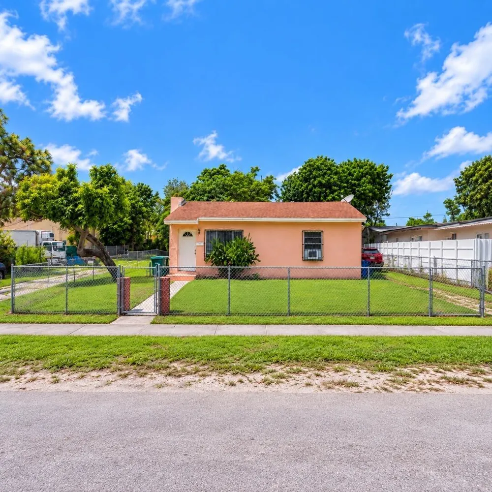 915 RUTLAND STREET Opa-Locka, FL 33054