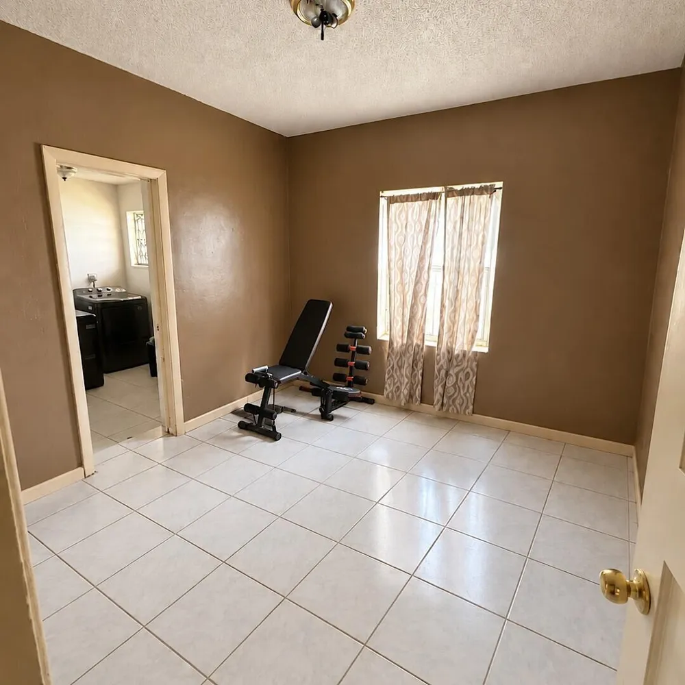 915 RUTLAND STREET Opa-Locka, FL 33054