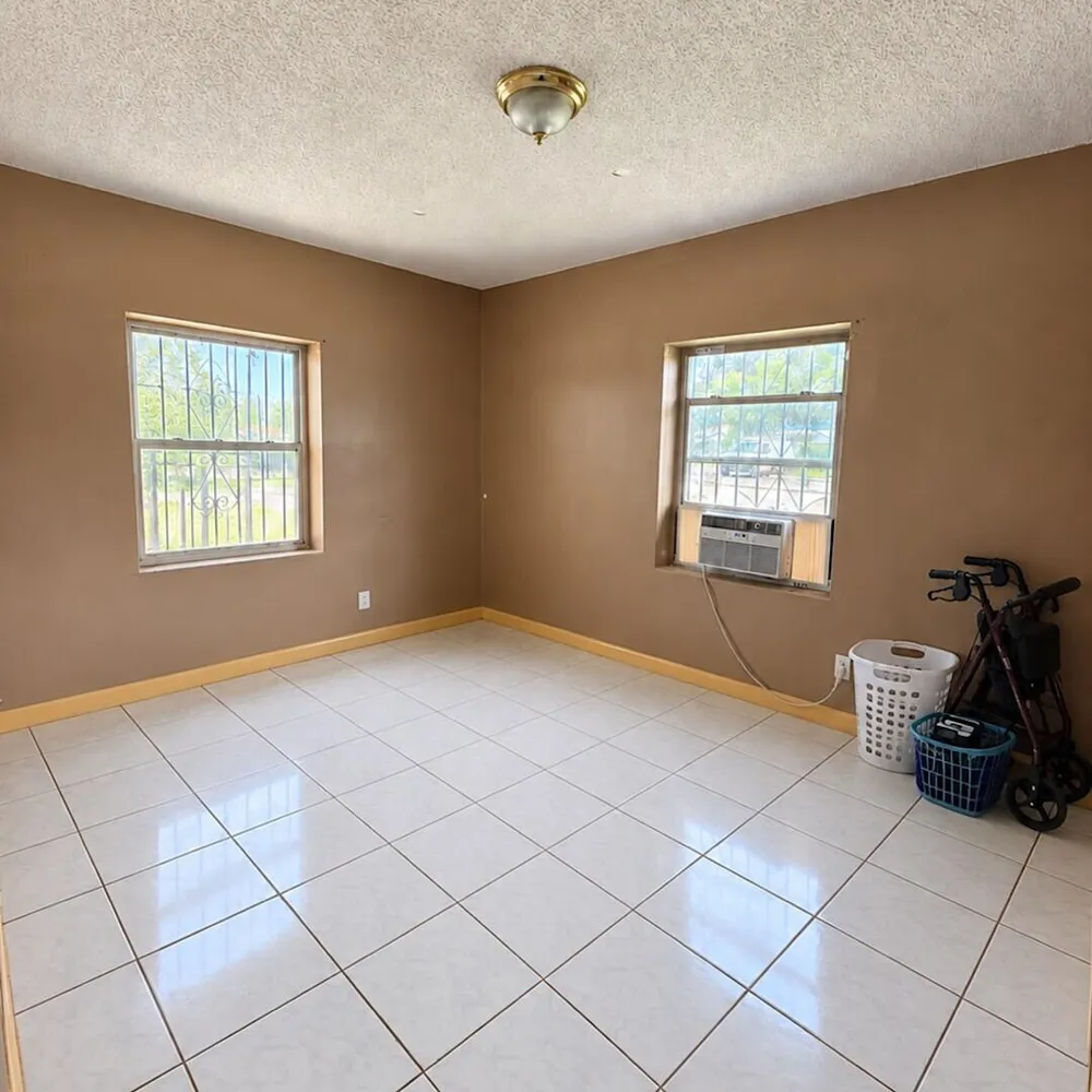 915 RUTLAND STREET Opa-Locka, FL 33054