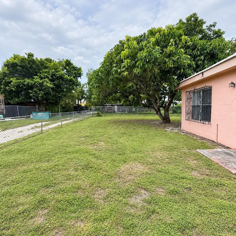 915 RUTLAND STREET Opa-Locka, FL 33054