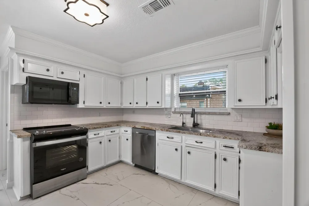 18115 Longcliffe Drive Houston, TX 77084