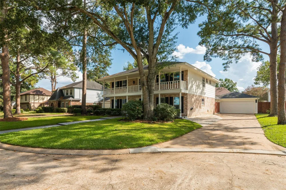 18115 Longcliffe Drive Houston, TX 77084