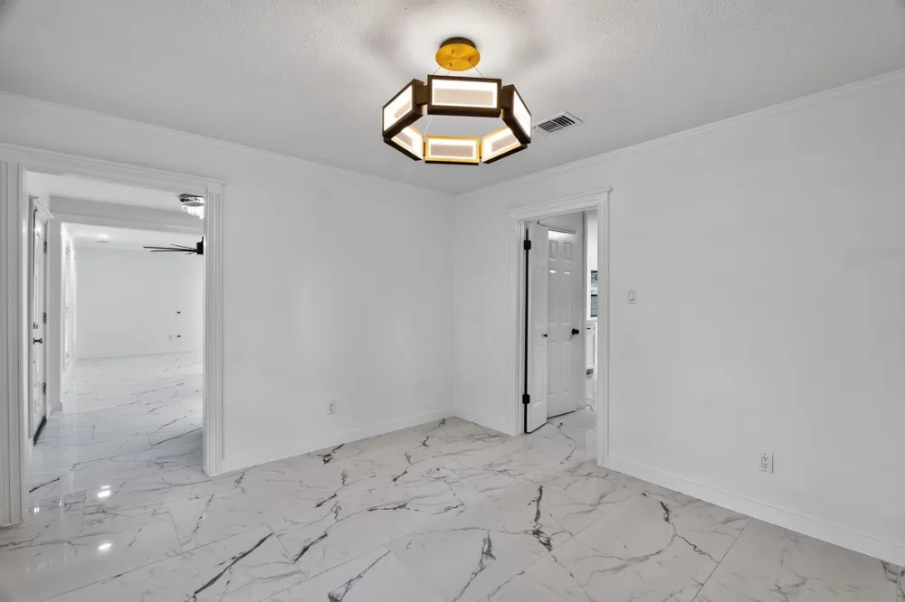 18115 Longcliffe Drive Houston, TX 77084