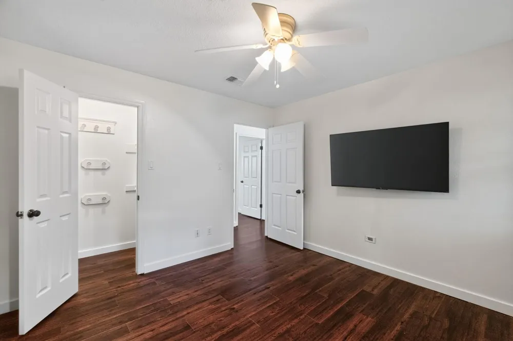 18115 Longcliffe Drive Houston, TX 77084