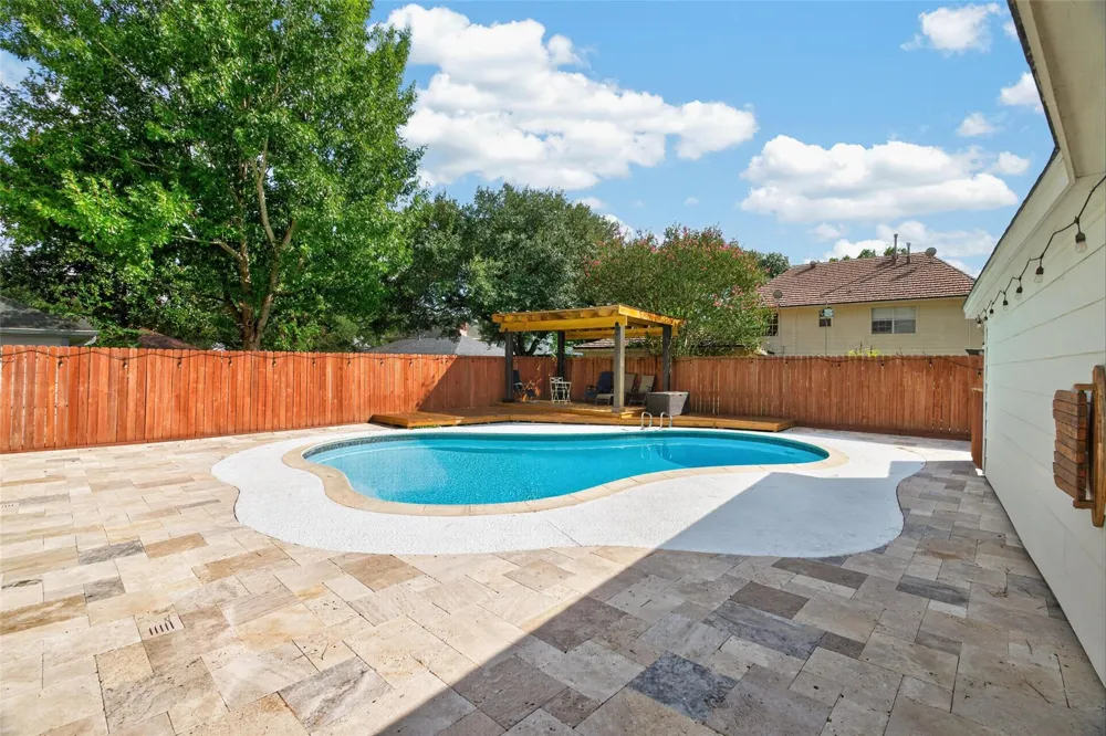 18115 Longcliffe Drive Houston, TX 77084