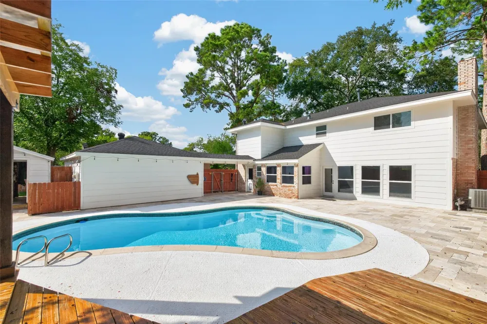 18115 Longcliffe Drive Houston, TX 77084