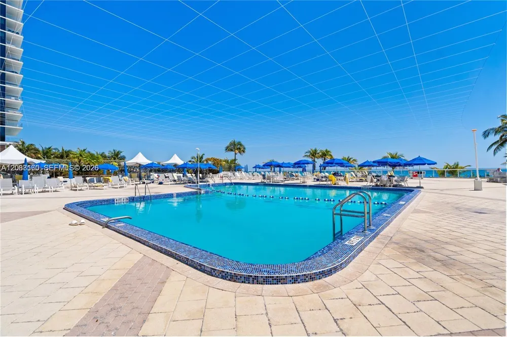2030 S Ocean Dr #1710 Hallandale Beach, FL 33009