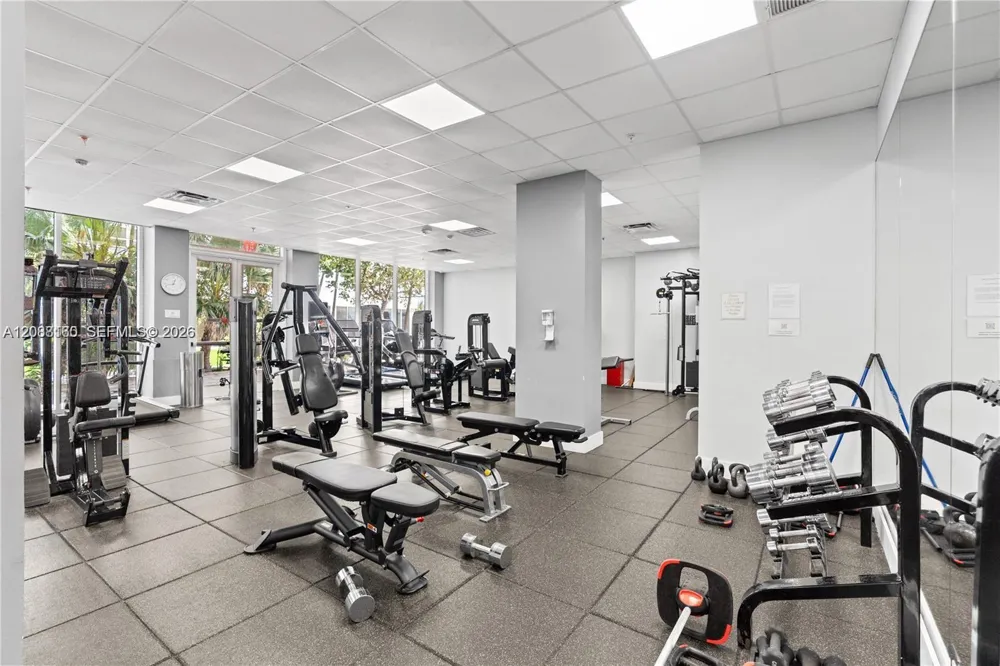 2030 S Ocean Dr #1710 Hallandale Beach, FL 33009