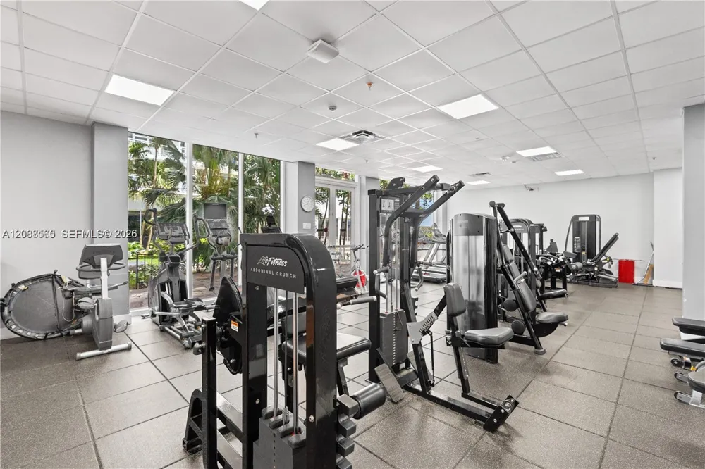 2030 S Ocean Dr #1710 Hallandale Beach, FL 33009