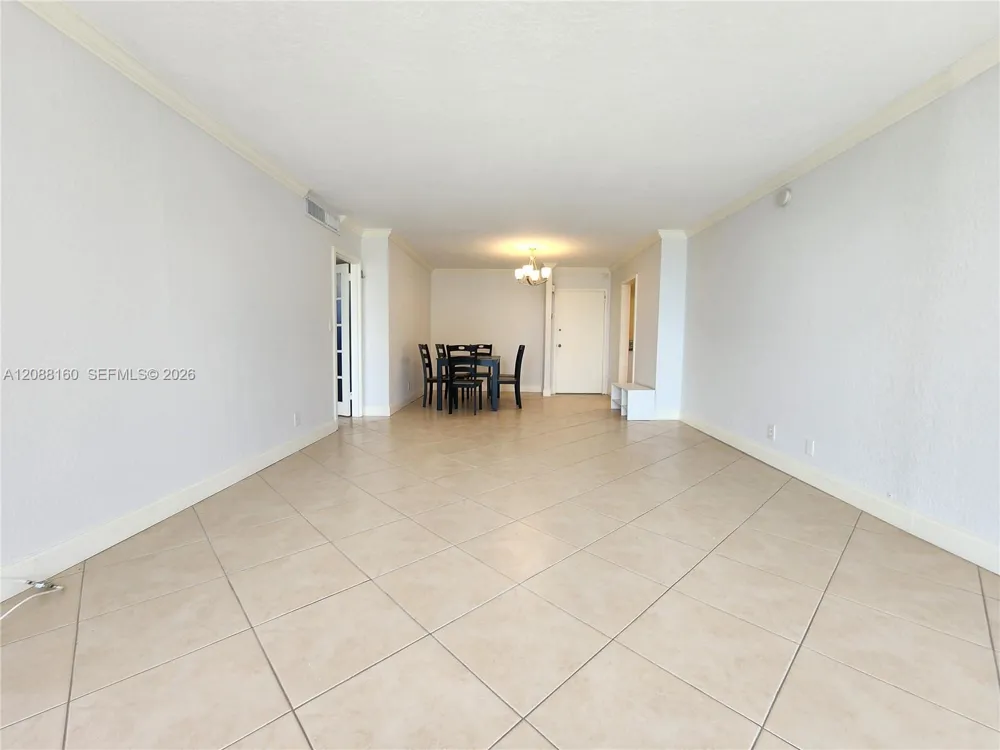 2030 S Ocean Dr #1710 Hallandale Beach, FL 33009