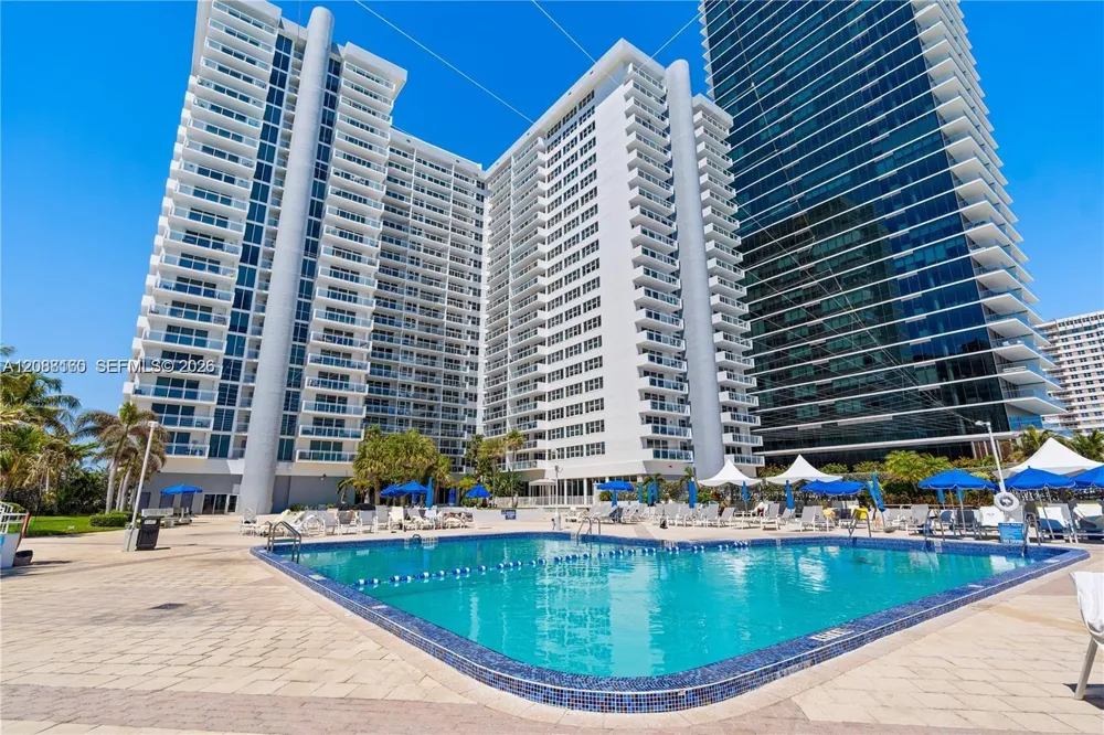 2030 S Ocean Dr #1710 Hallandale Beach, FL 33009