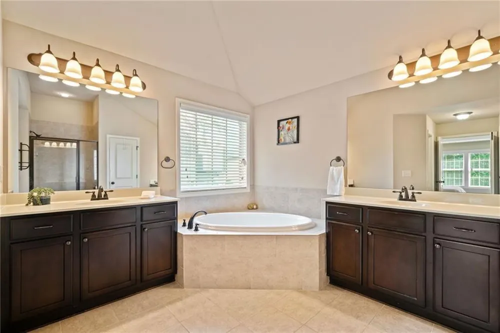 5265 Winflow Way Suwanee, GA 30024