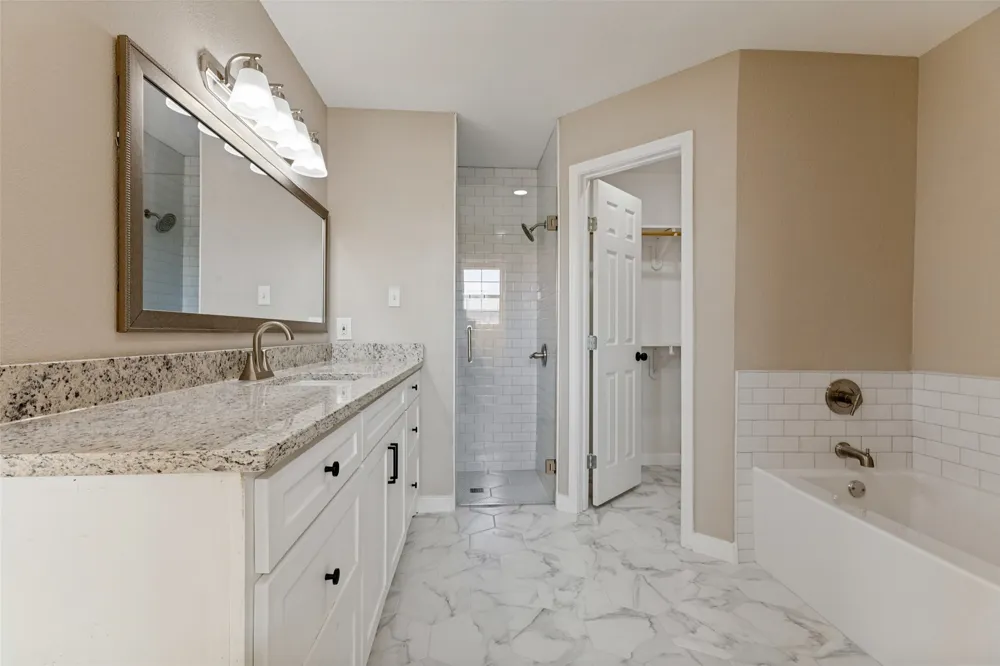 12169 Liberty School Road Azle, TX 76020