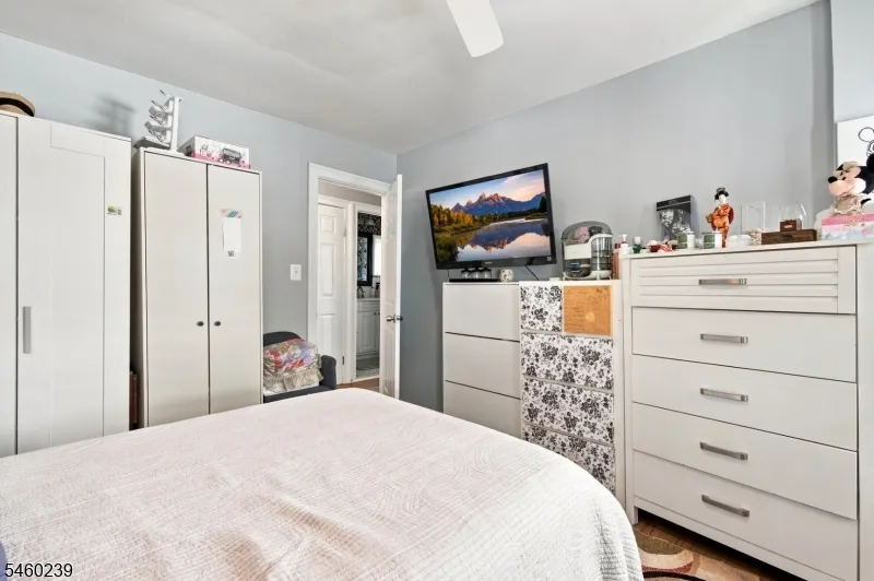 345 E Clay Ave Roselle Park, NJ 07204