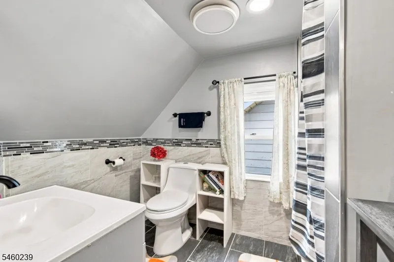 345 E Clay Ave Roselle Park, NJ 07204