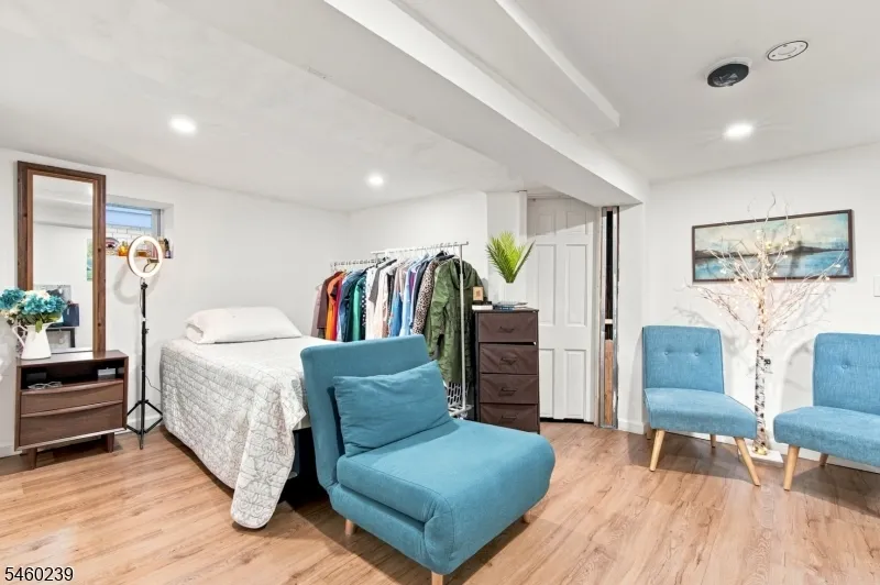345 E Clay Ave Roselle Park, NJ 07204