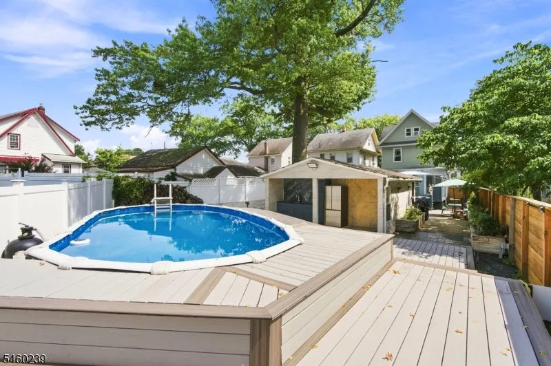 345 E Clay Ave Roselle Park, NJ 07204