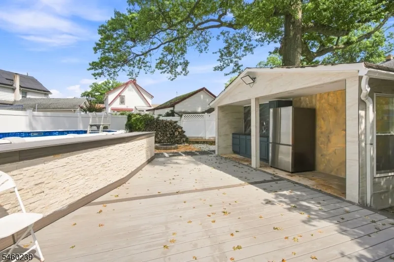 345 E Clay Ave Roselle Park, NJ 07204