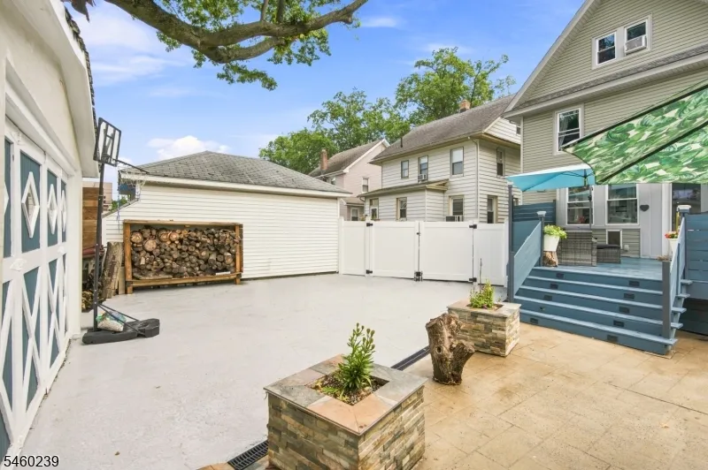 345 E Clay Ave Roselle Park, NJ 07204