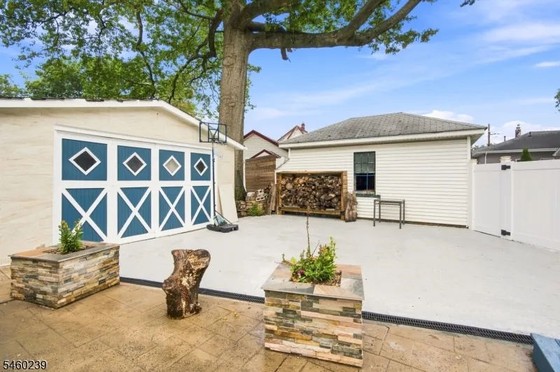 345 E Clay Ave Roselle Park, NJ 07204