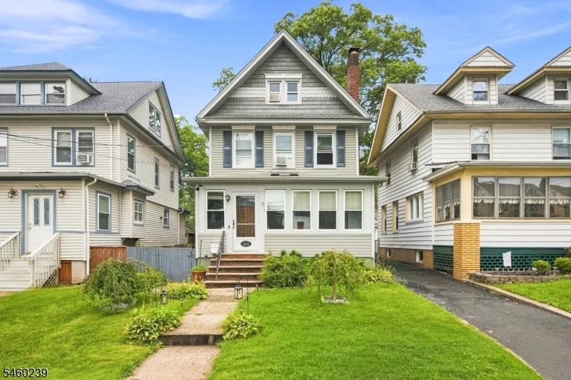 345 E Clay Ave Roselle Park, NJ 07204