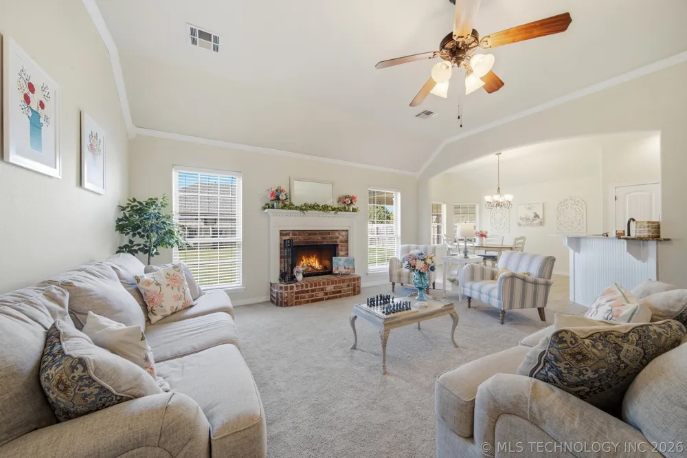 4457 Pecan Circle Kiefer, OK 74041