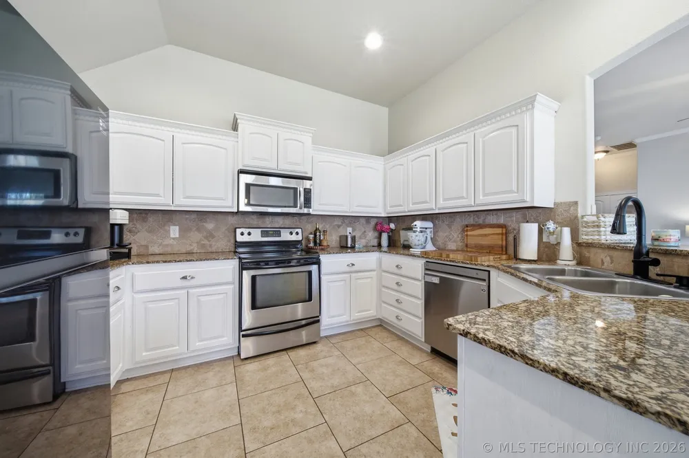 4457 Pecan Circle Kiefer, OK 74041