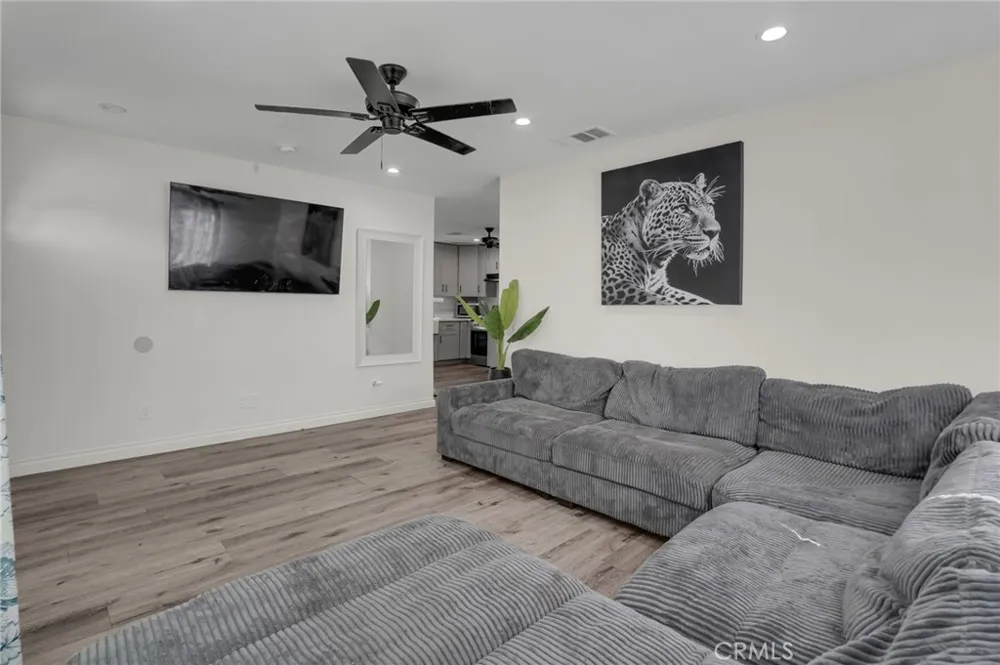 11849 Barnwall Norwalk, CA 90650
