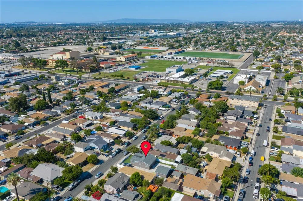 11849 Barnwall Norwalk, CA 90650