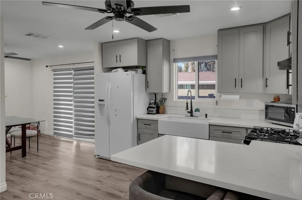 11849 Barnwall Norwalk, CA 90650