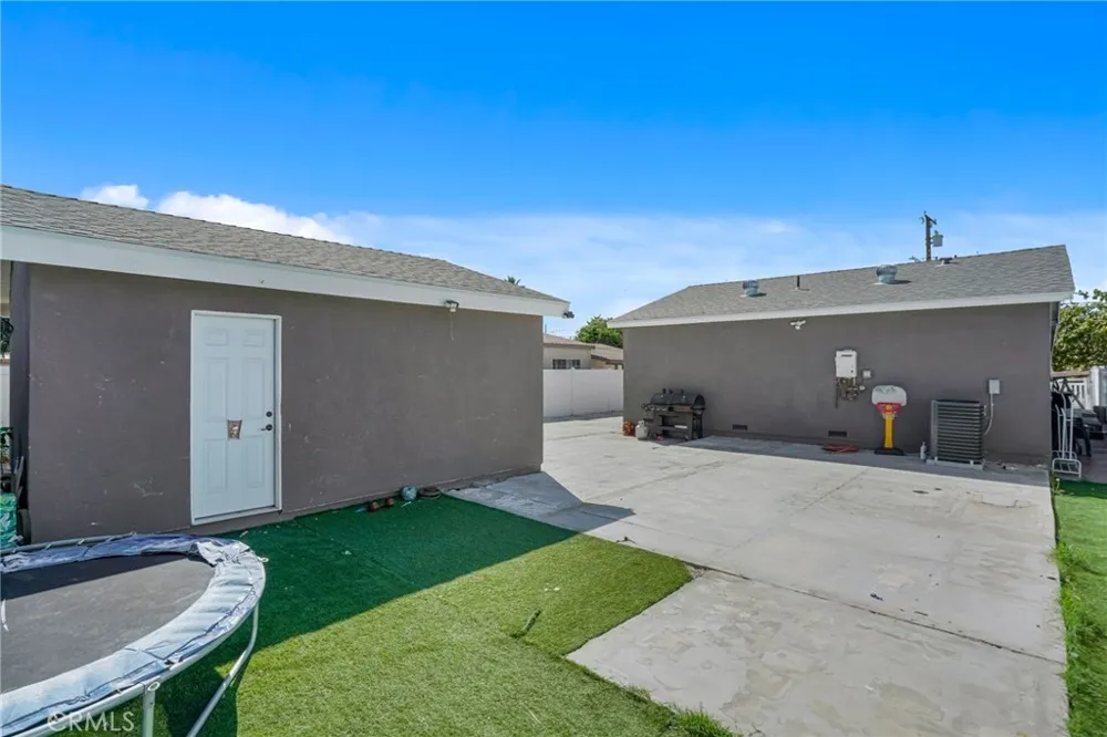 11849 Barnwall Norwalk, CA 90650